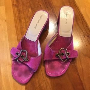 Pink suede big buckle heels